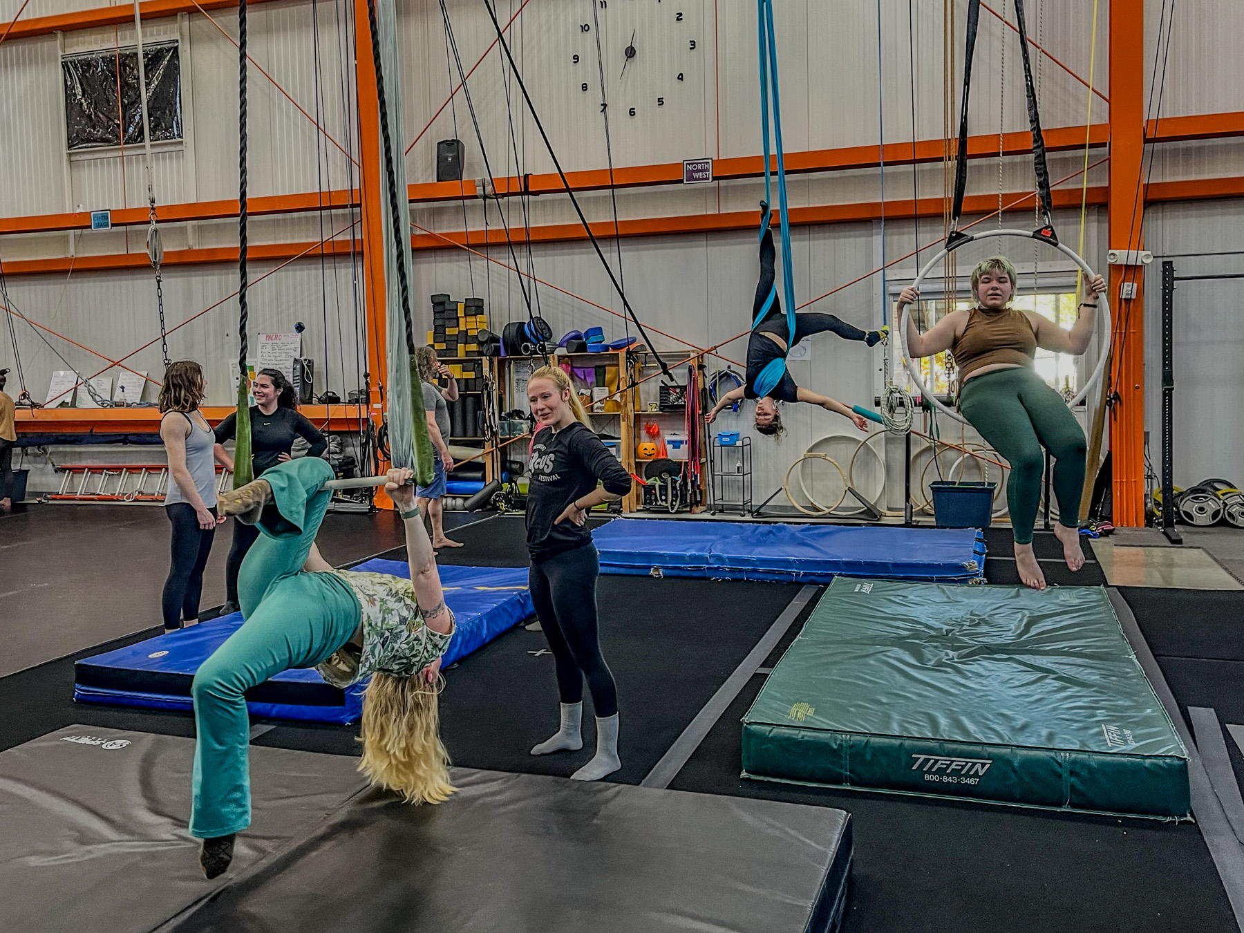 Community-News-Service-Circus-